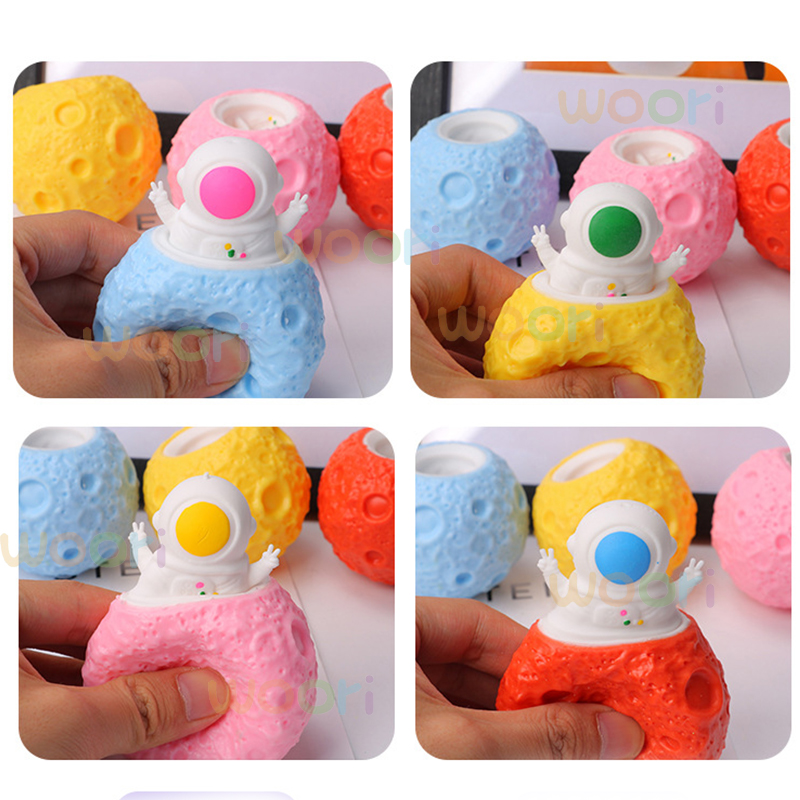Squeeze Astronauts Planet TPR  - Photography Jokes 리뷰 및 가격